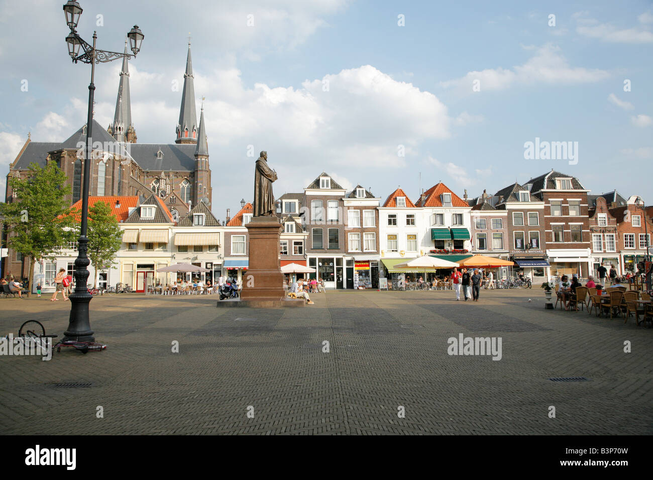 Staue von Hugo Grotius in Delft Stockfoto