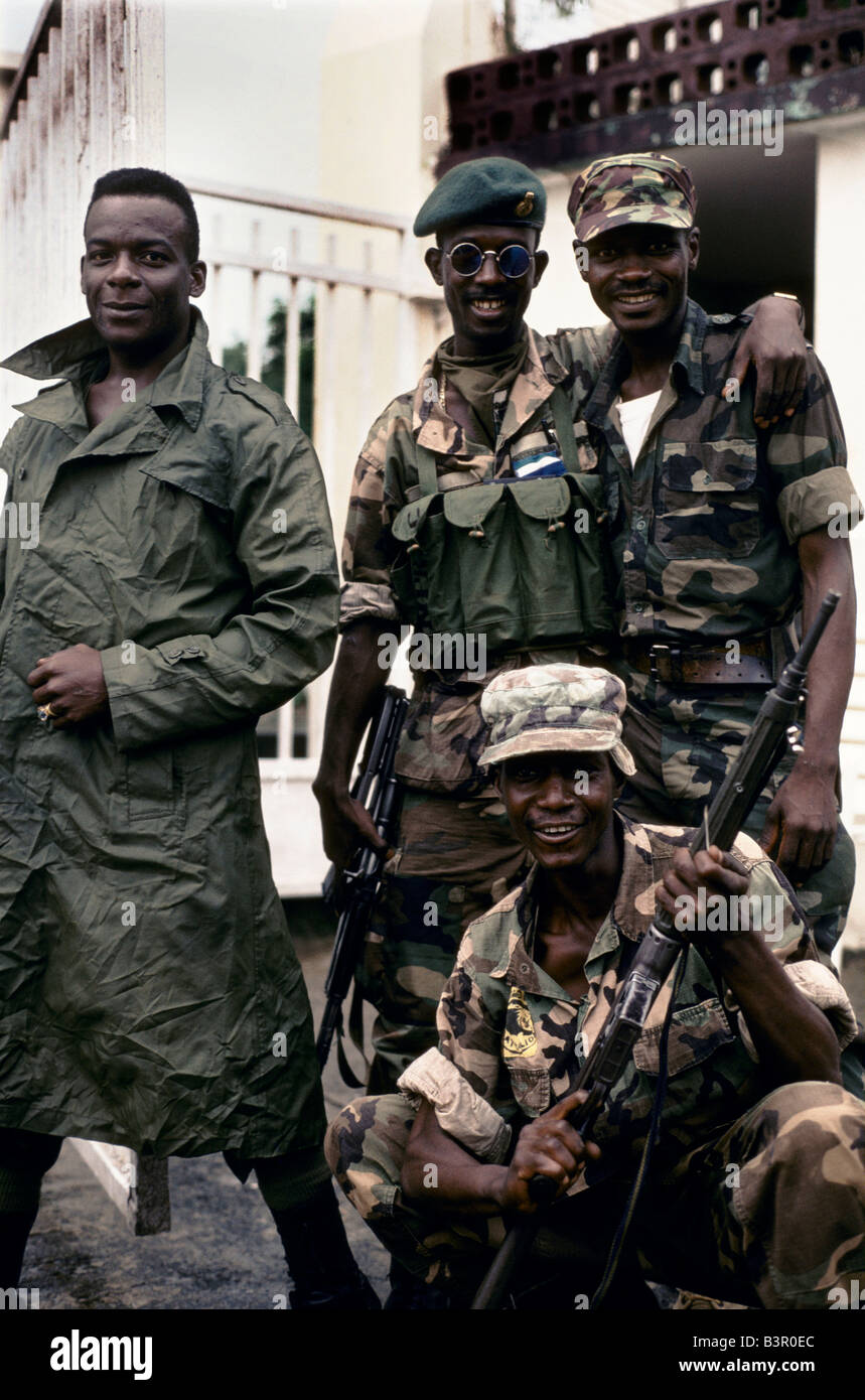 SIERRA LEONE ", FREETOWN, STELLVERTRETENDER LEITER SOLOMON MUSA LEIBWACHE, JULI 1992 Stockfoto