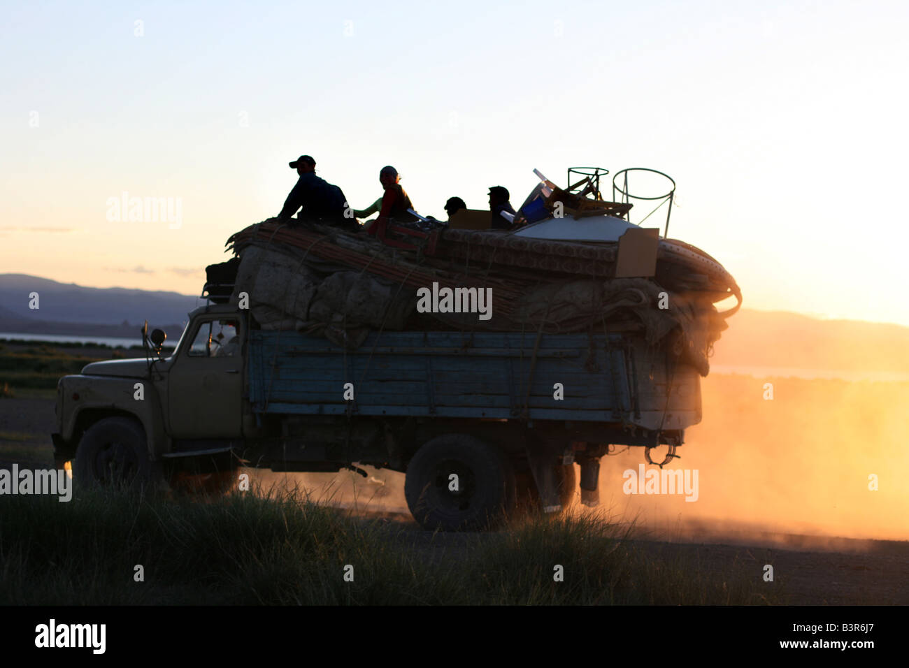 Mongolen-Umzug in neue Wohnung Stockfoto
