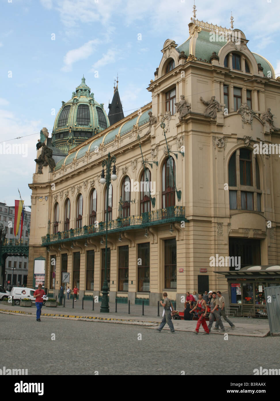 Außenseite des Obecni Dum Gemeindehaus in Namesti Republiky Prag Tschechien Juni 2008 Stockfoto