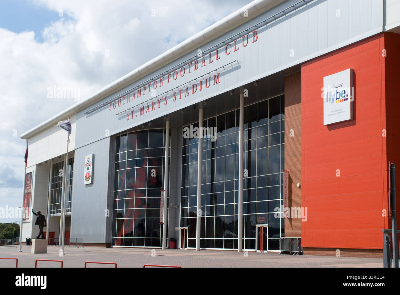 Str. Marys Stadion Heimat des Southampton Football Club auch bekannt als The Saints Stockfoto