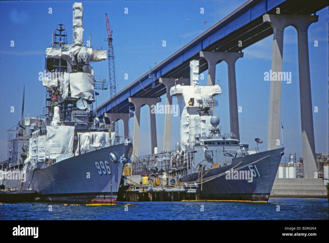 uns Kriegsschiffe festgemacht heruntergeflossen Coronado in San Diego. Platz für Text. Stockfoto