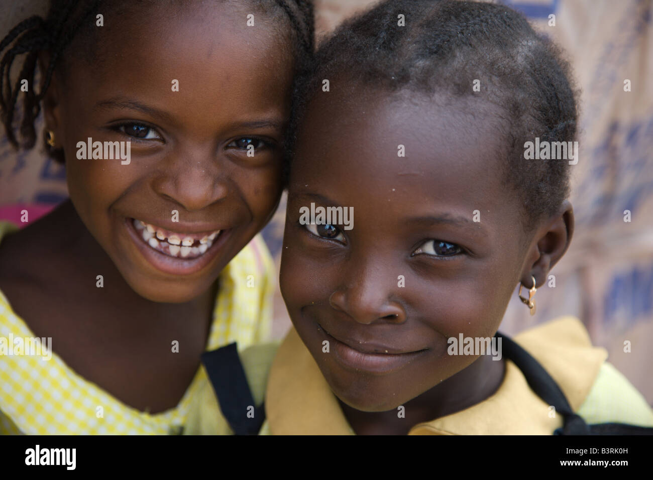 Kinder in der Durumi Marktbereich von Abuja, Nigeria Stockfoto