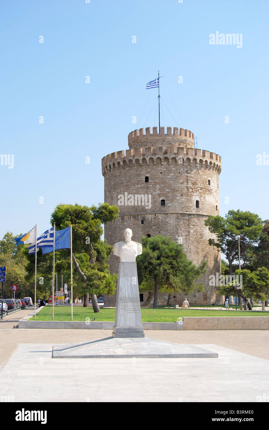 Das 16. Jahrhundert weißen Turm von Thessaloniki am Wasser, Thessaloniki, Chalkidiki, Zentralmakedonien, Griechenland Stockfoto
