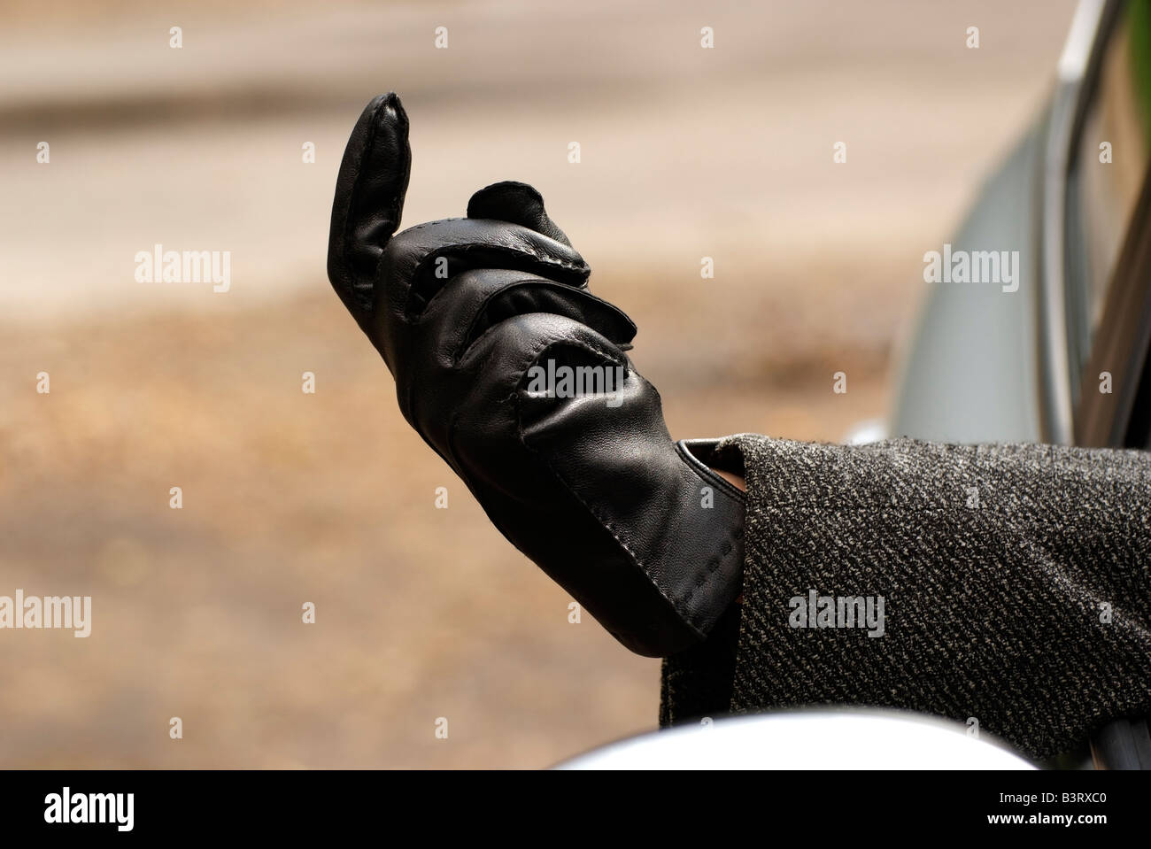 Autofahrer handschuhe -Fotos und -Bildmaterial in hoher Auflösung – Alamy