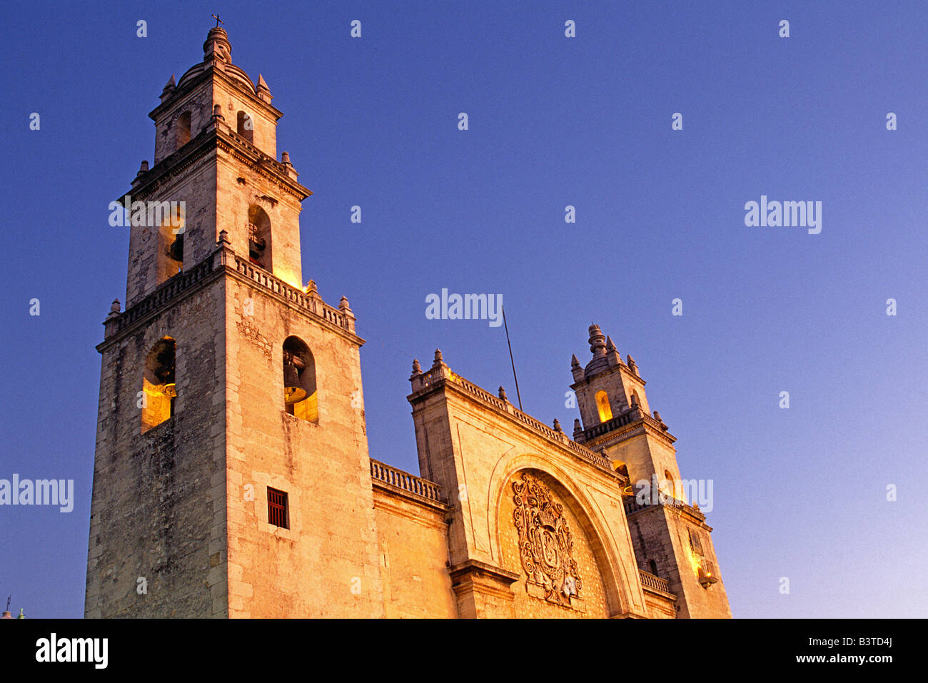 Kathedrale von San Ildefonso, Merida, Bundesstaates Yucatán, Mexiko. Die Kathedrale wurde in der 2. Hälfte des 16. Jahrhunderts erbaut. Viele der Stockfoto