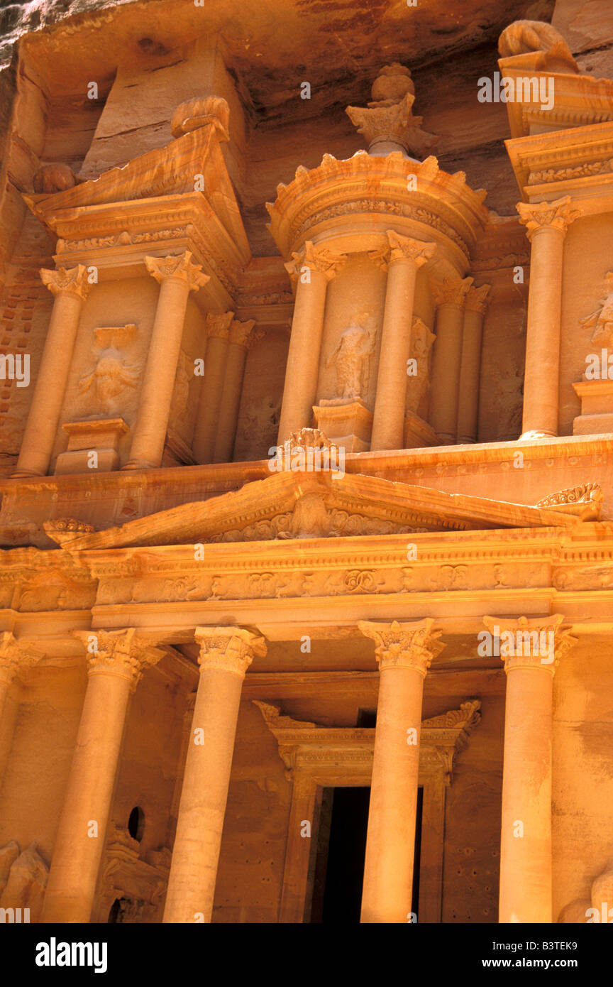 Asien, Jordanien, Petra. Das Finanzministerium, Al-Khanah. Stockfoto