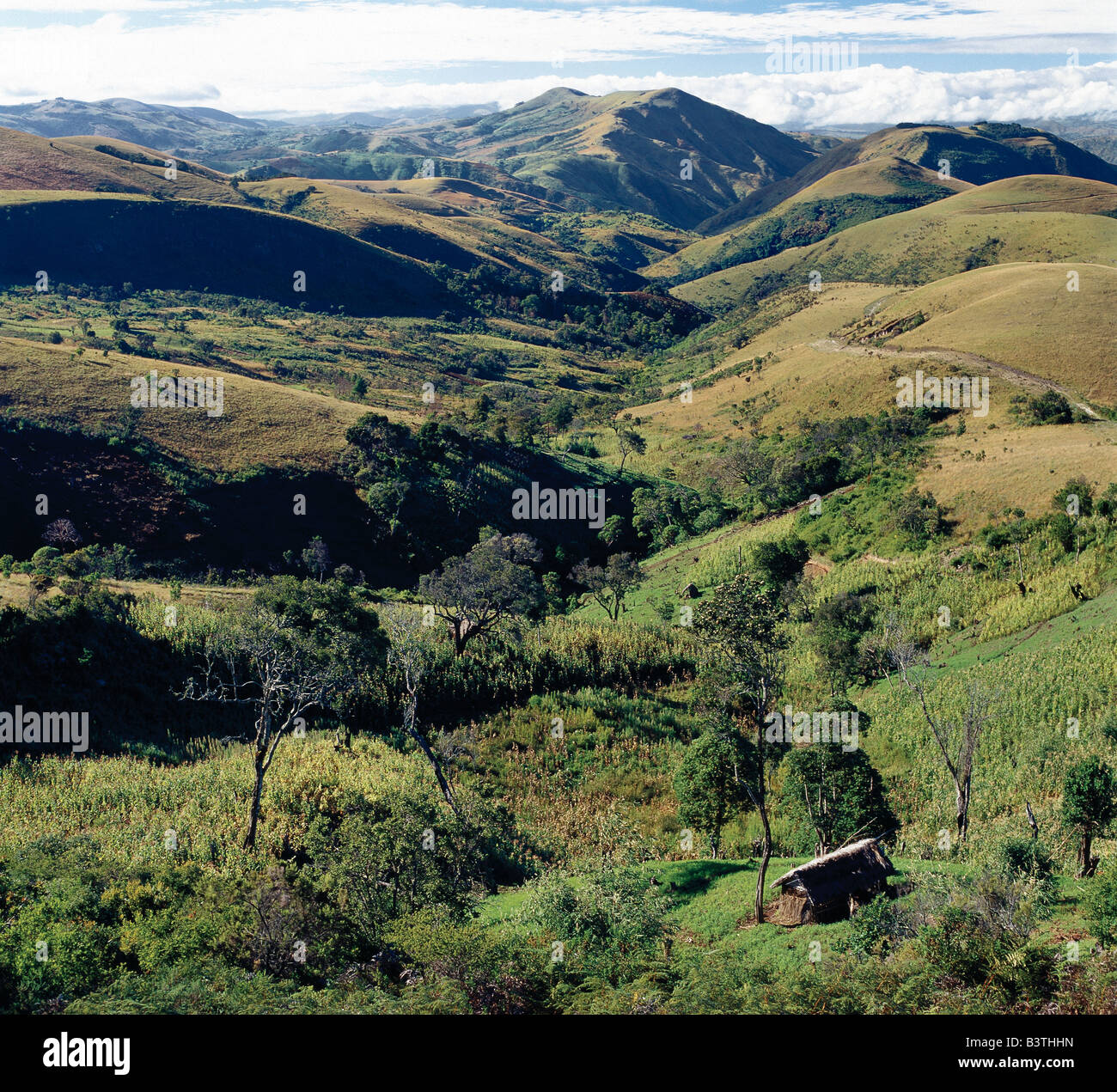 Tansania, bilden eine dramatischere östliche Grenze Afrikas Great Rift Valley, die Livingstone-Berge, eine südliche Verlängerung der Stockfoto