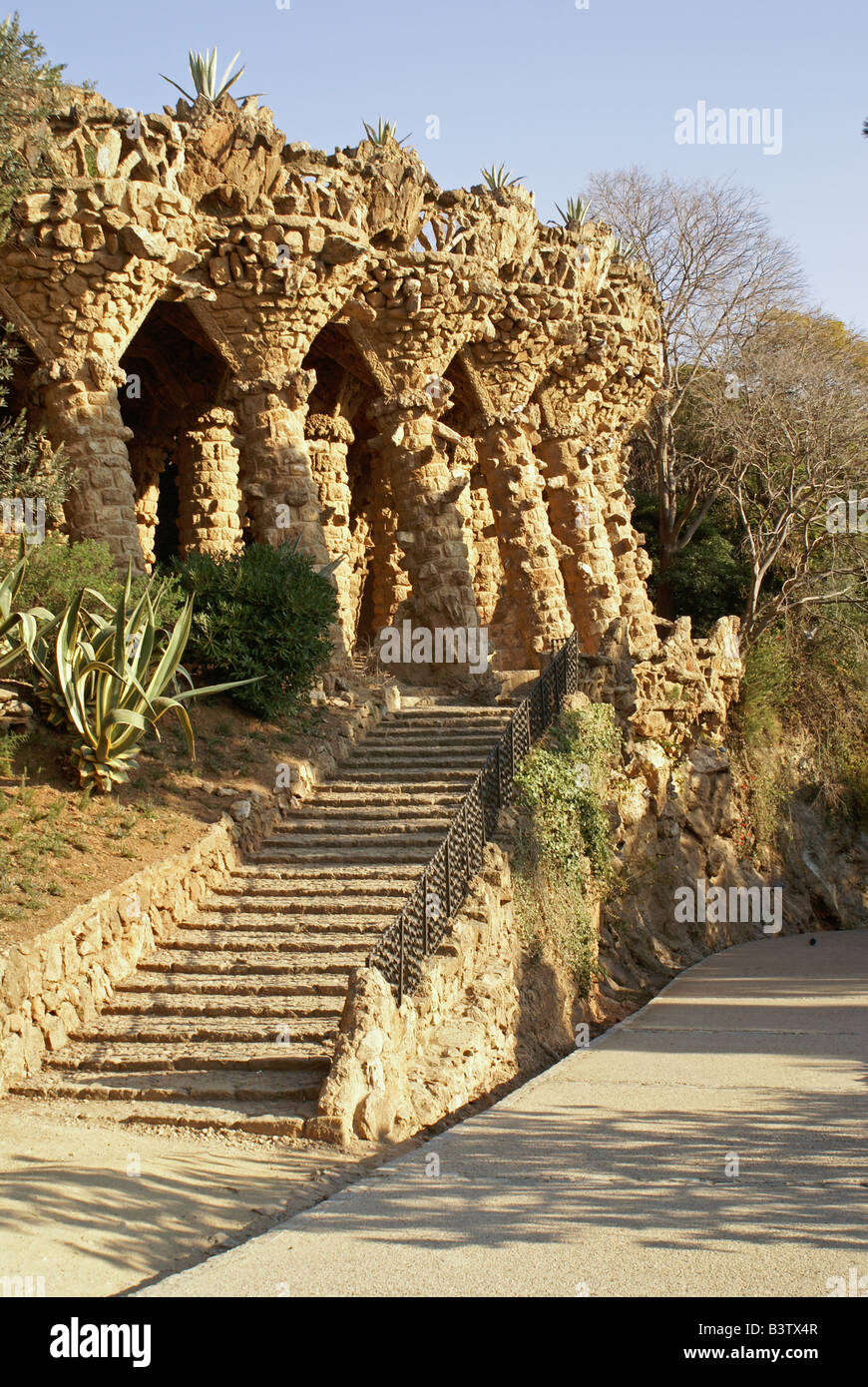 Stein-Spalten im Park Güell, Barcelona, Spanien Stockfoto