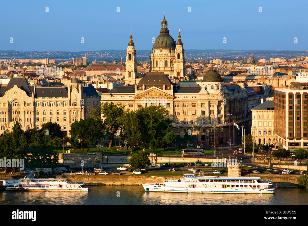 Die Roosevelt-Platz und die Pest in Budapest Ungarn Stockfoto