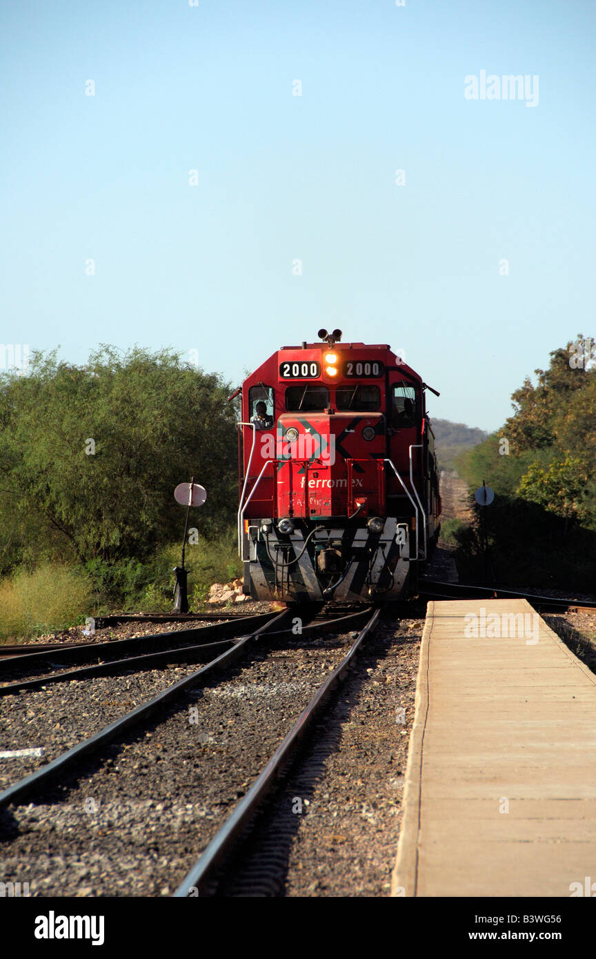 Mexiko, Bundesstaat Sinaloa, Copper Canyon. Copper Canyon Bahnhof El Fuerte. Stockfoto