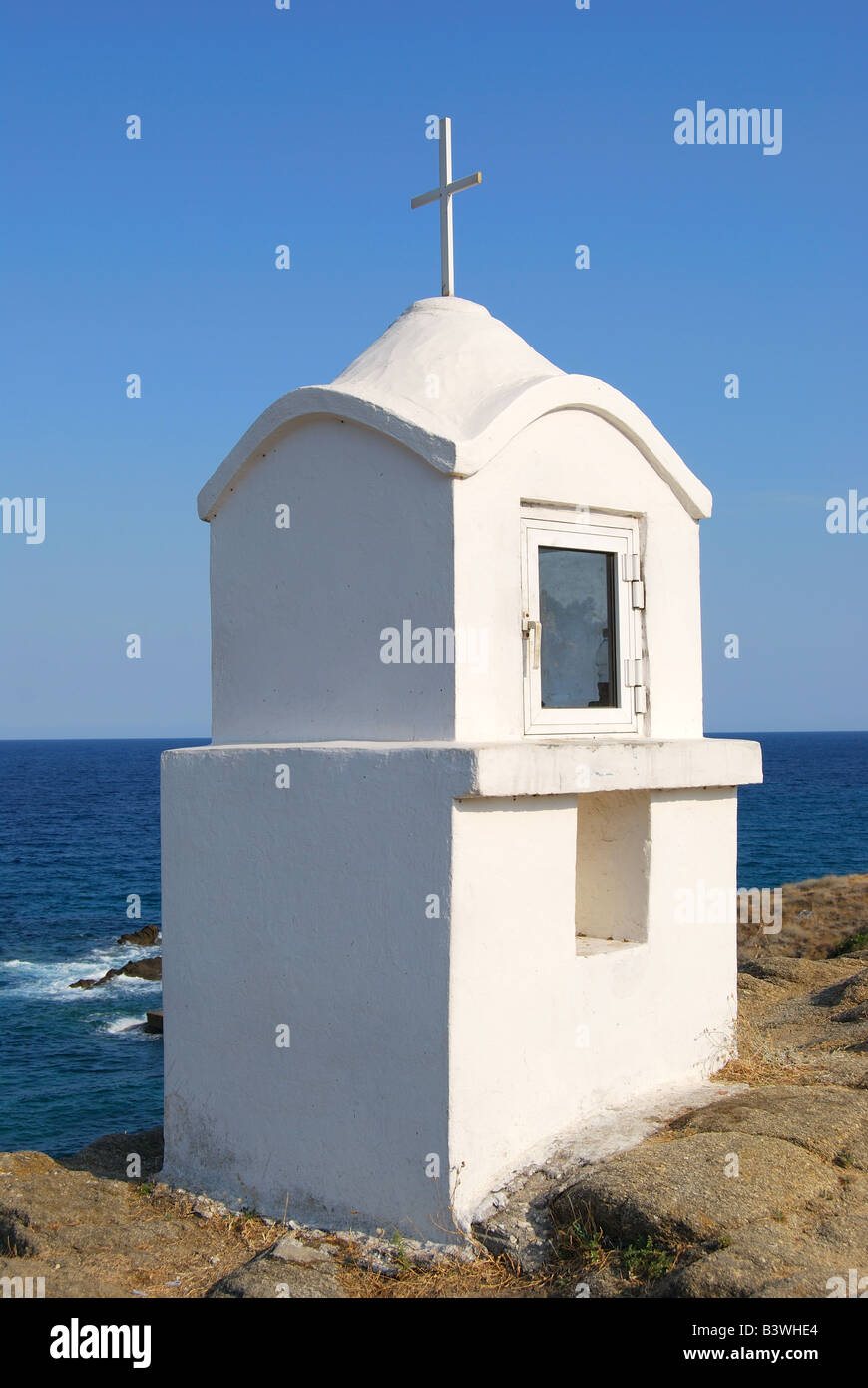 Griechisch-orthodoxen Schrein, felsigen Küste in der Nähe von Sati, Halbinsel Sithonia, Chalkidiki, Zentralmakedonien, Griechenland Stockfoto