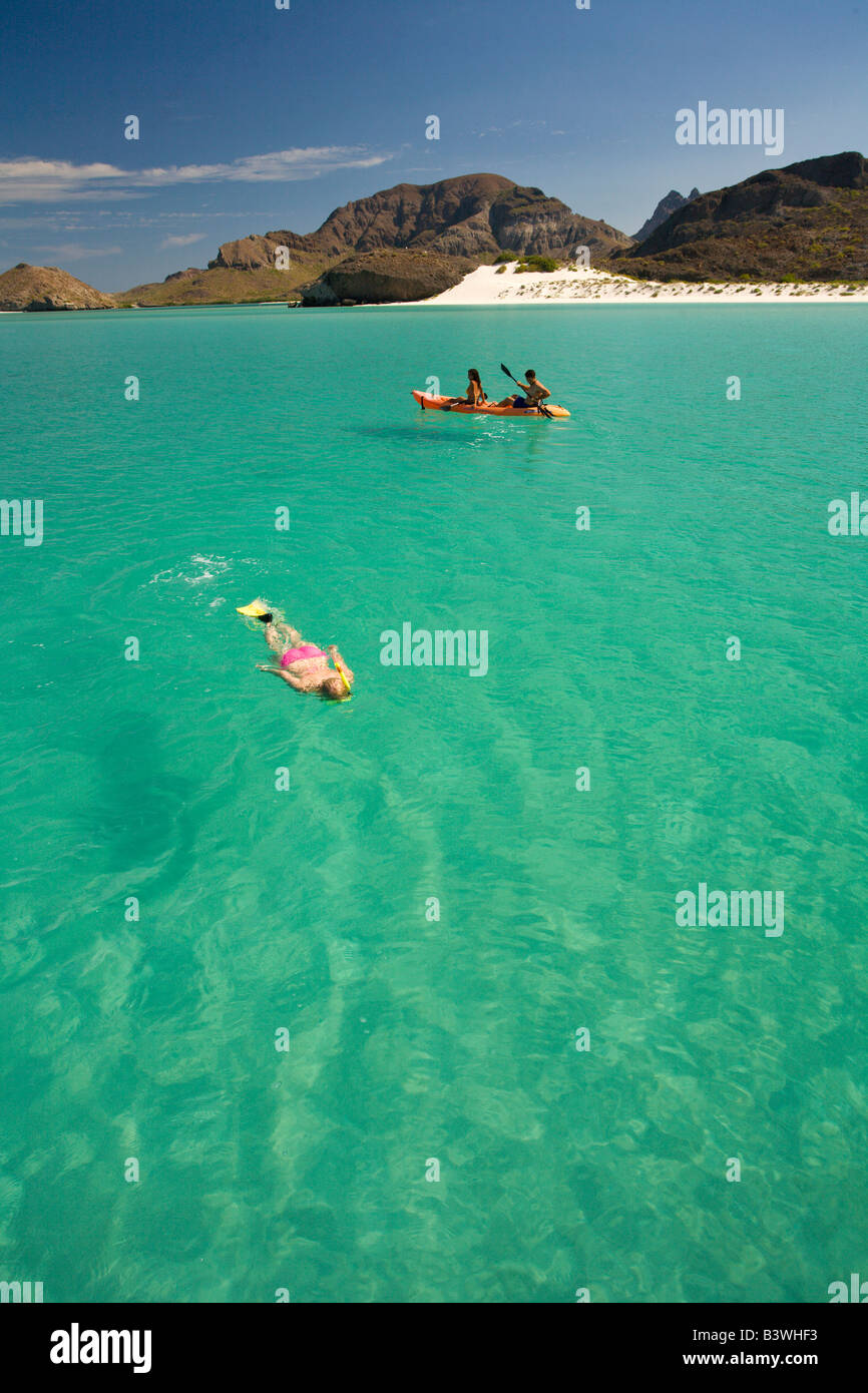 Modell freigegeben Hispanic paar Balandra Bay Beach in der Nähe von La Paz, Baja California, Mexiko Stockfoto