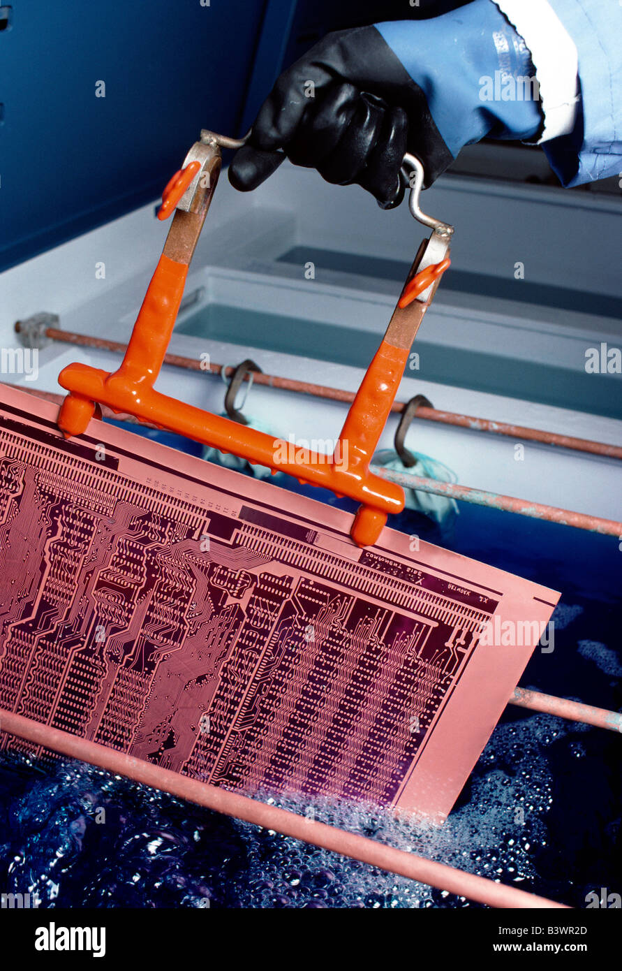 Trockenen Film Photoresist wird verwendet, um Leiterplatten für den Einsatz in Computern verarbeiten Stockfoto