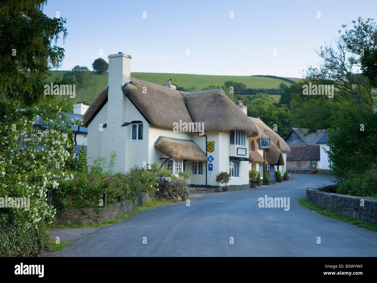 Die Royal Oak Inn Winsford Exmoor Nationalpark Somerset England Stockfoto