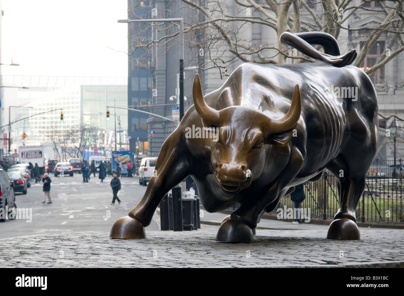 Ladevorgang Bull Wallstreet Bowling Arturo Di Modica New York City Manhattan Stockfoto