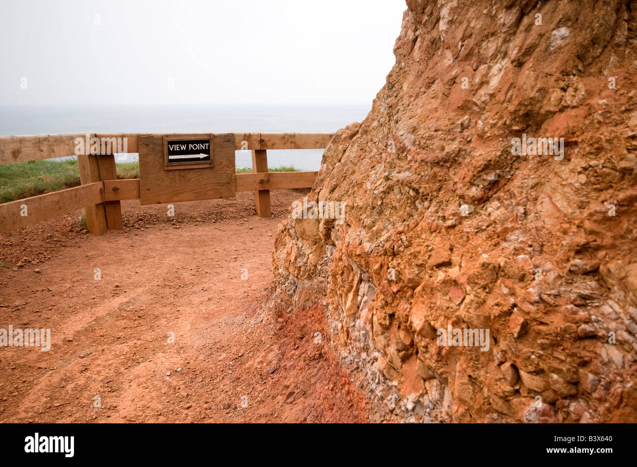 Komische Zeichen liest "View Point" entlang der Klippe zu Fuß. Giants Causeway, Nordirland Stockfoto