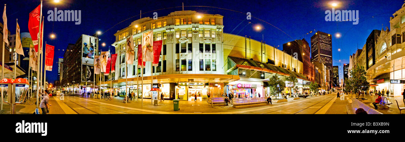 Hochauflösende Panorama der Swanston Street in der Innenstadt von Melbourne Victoria Australien Stockfoto