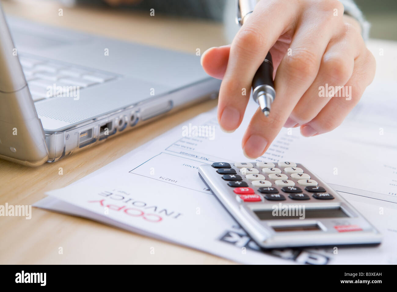 Zahlung der Rechnungen Stockfoto Zahlung der Rechnungen Stockfoto