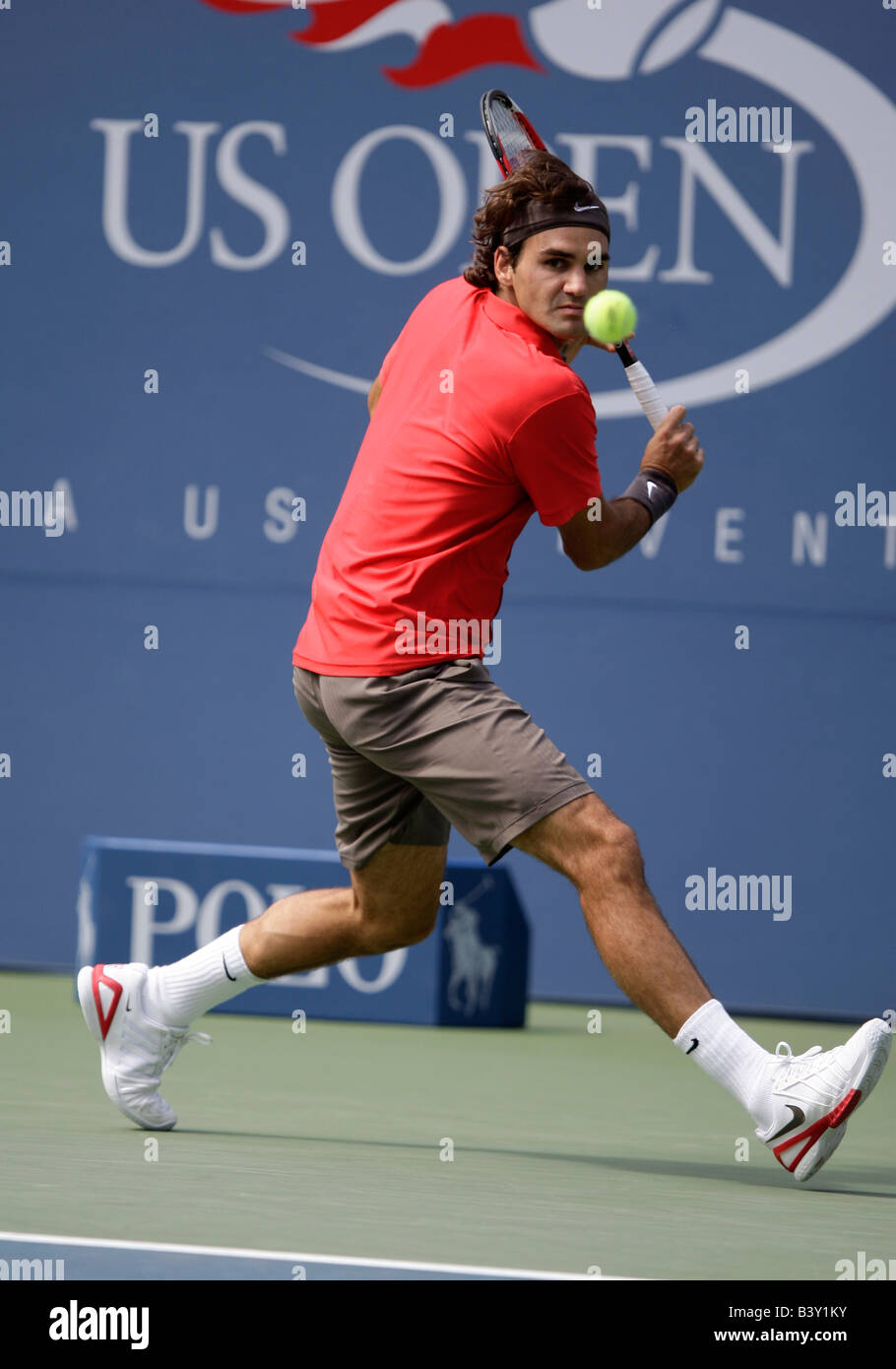 Roger Federer (SUI) in Aktion bei den US Open. Stockfoto