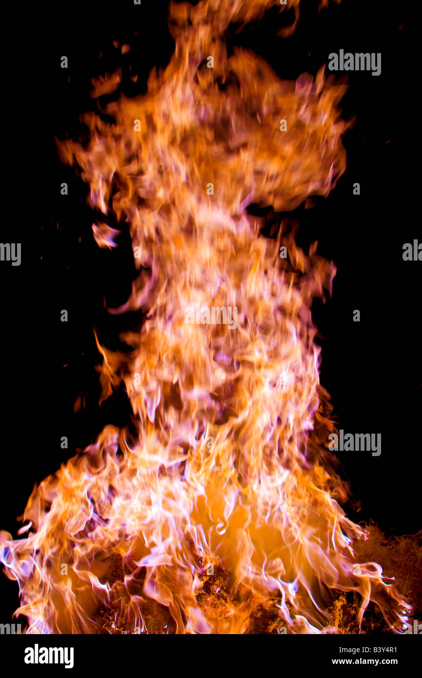 Feuer in der Nacht Stockfoto