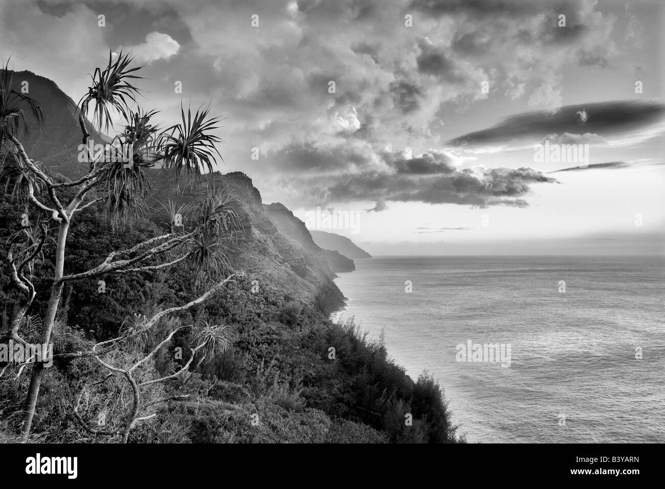 Napali Küste bei Sonnenuntergang Kauai Hawaii Stockfoto