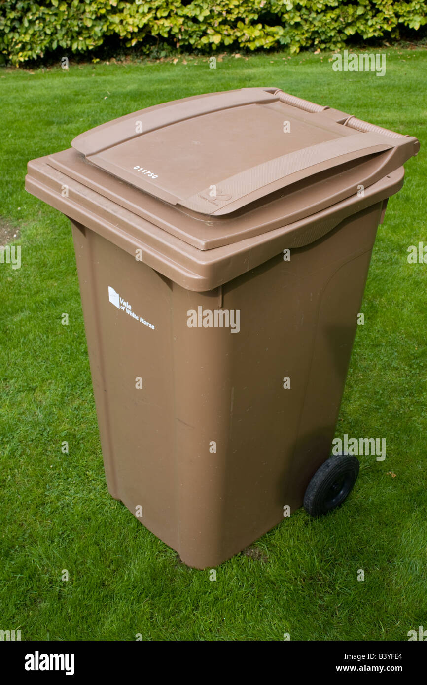 Ein browne Gartenabfälle, Kompost bin für haushaltsnahe Sammlung Stockfoto