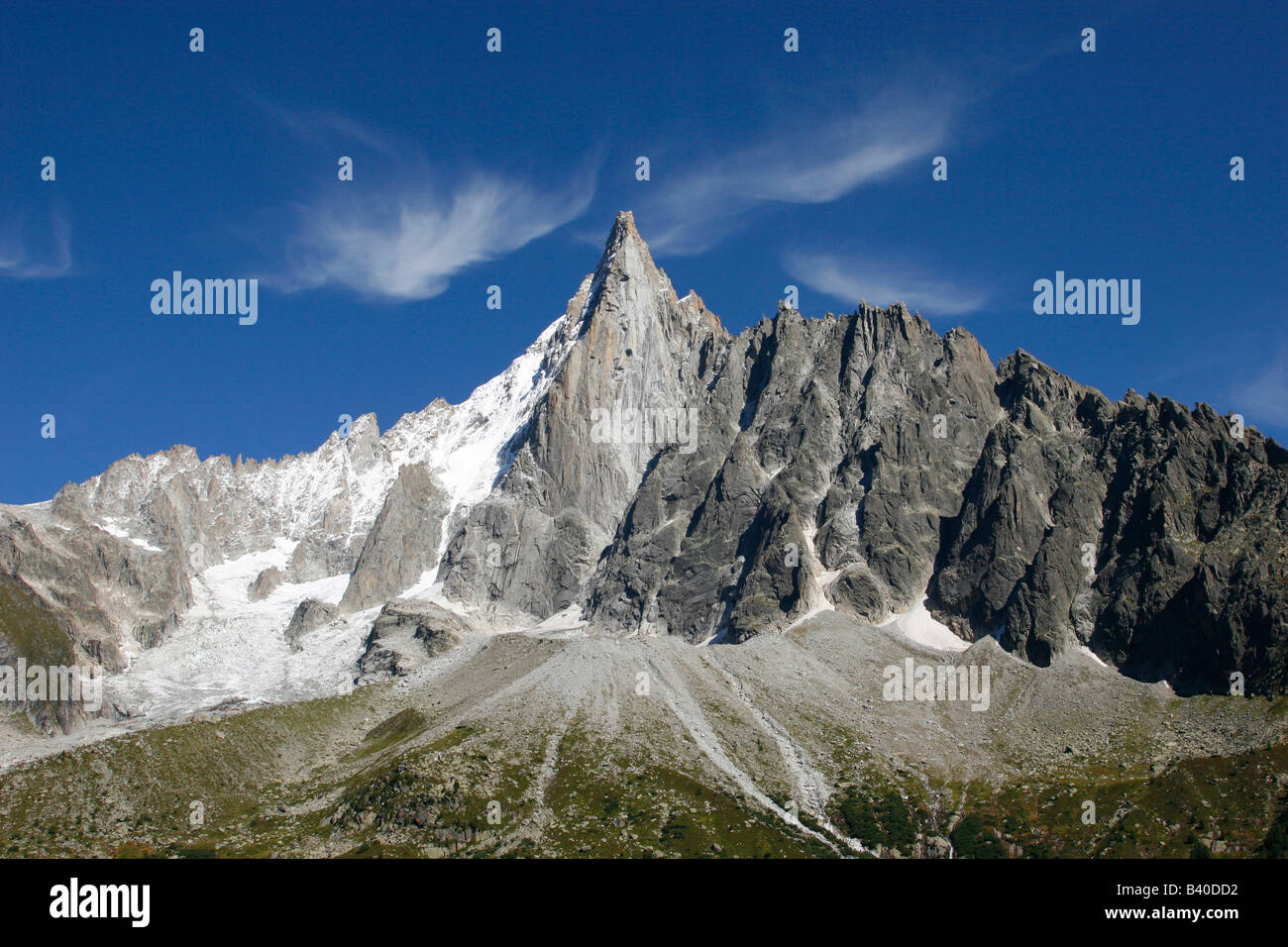 Les Drus aus der Sicht der Montenvers Bahnhof in der Nähe von Chamonix in den französischen Alpen Stockfoto