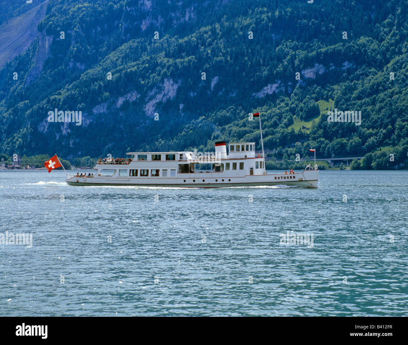 Ein Sightseeing-Boot Kreuzfahrt auf einem Brienzer See Schweiz Stockfoto