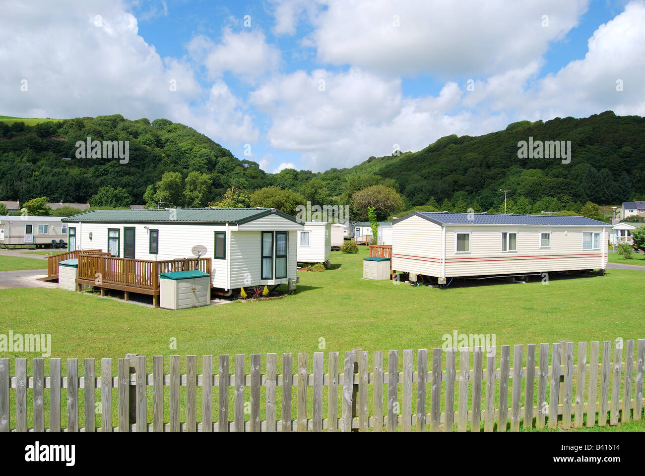 Wohnwagen in Pendine Sands Holiday Camp, Pendine, Carmarthenshire, Wales, Vereinigtes Königreich Stockfoto