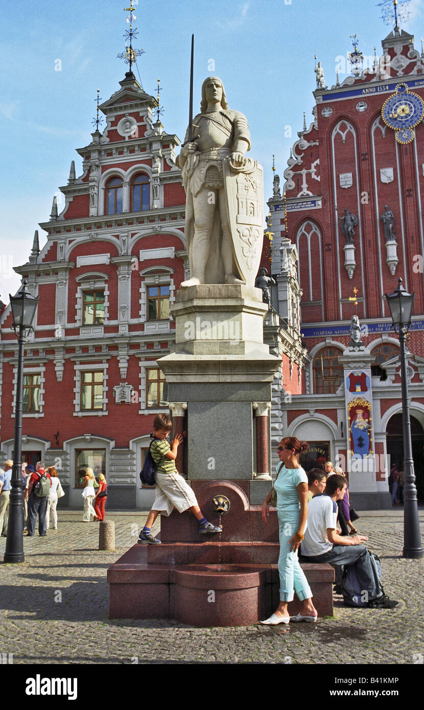 Das Schwarzhäupterhaus mit Roland-Statue, Riga, Lettland Stockfoto