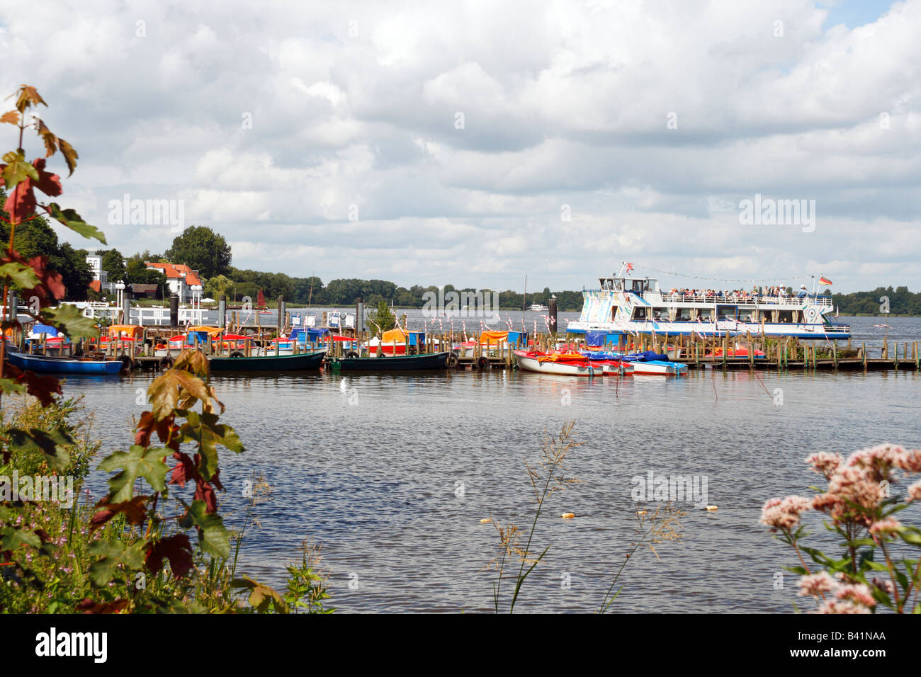 Boote auf dem See Zwischenahn Stockfoto