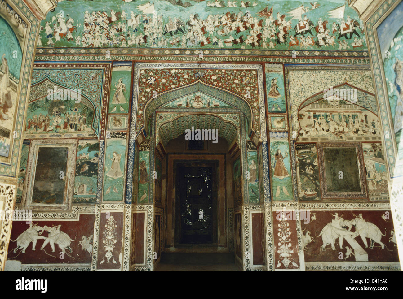 Fresken von Geschichten für vier Prinzessinnen an Taragarh Fort Rani Mahal Bundi Rajasthan Indien Stockfoto