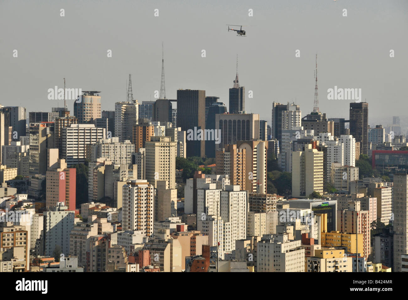 Sao Paulo und Helikopterblick vom Dach des Gebäudes Italia Brasilien Stockfoto