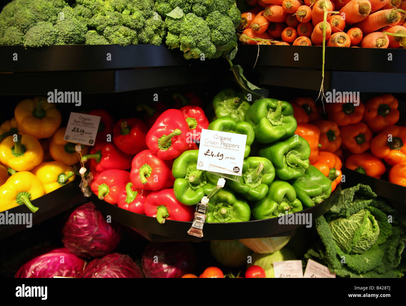 Bio-Gemüse in Bio Planet angezeigt shop Islington-London Stockfoto