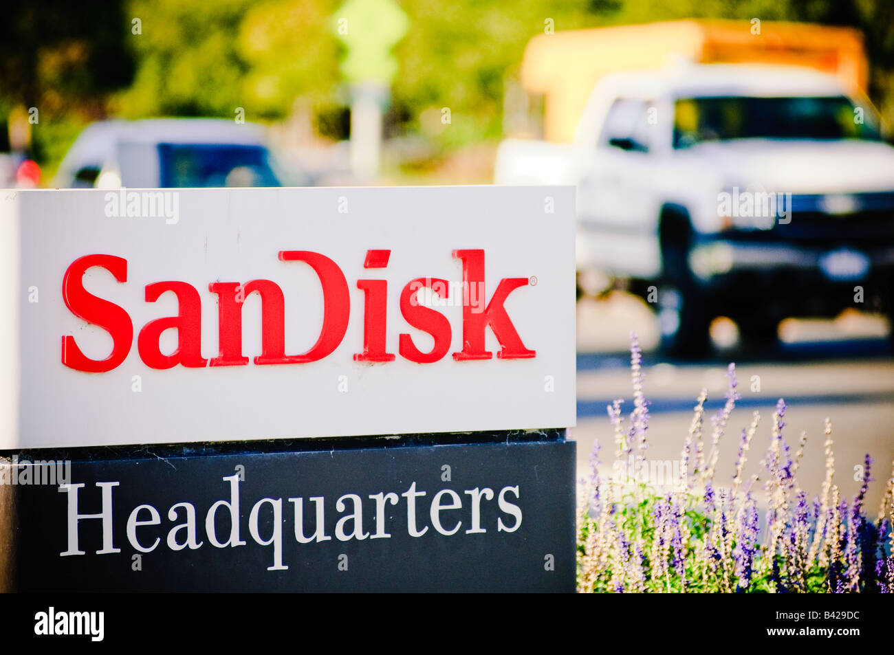 SanDisk-Schild am Hauptsitz in Milpitas, Kalifornien. Stockfoto