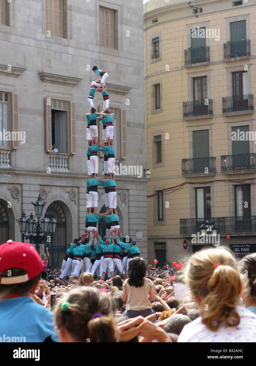 Die Castellers de Vilafranca in Barcelona durchführen während der Fiesta De La Mercè Stockfoto