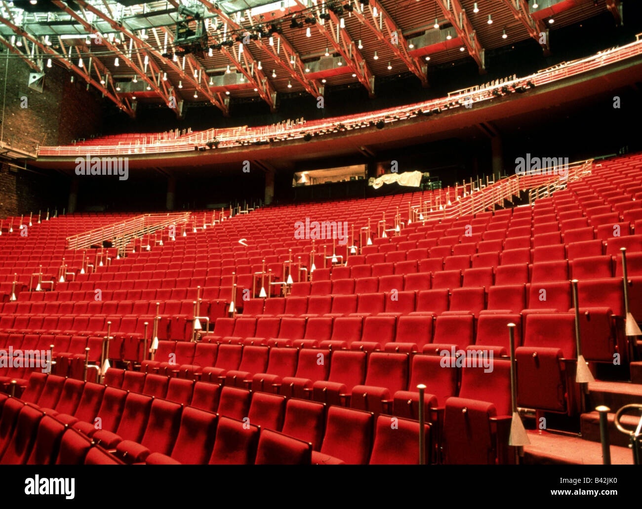 Stage Theater Neue Flora Wo Sitzt Man Am Besten Geographie / Reisen, Deutschland, Hamburg, Theater Neue Flora