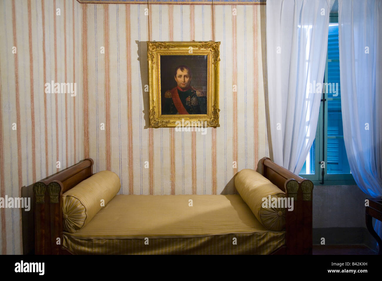 Gemälde von Napoleon über seinem Bett in Napoleon Bonaparte Geburtsort auf das Mittelmeer, Korsika, Frankreich, Europa Stockfoto