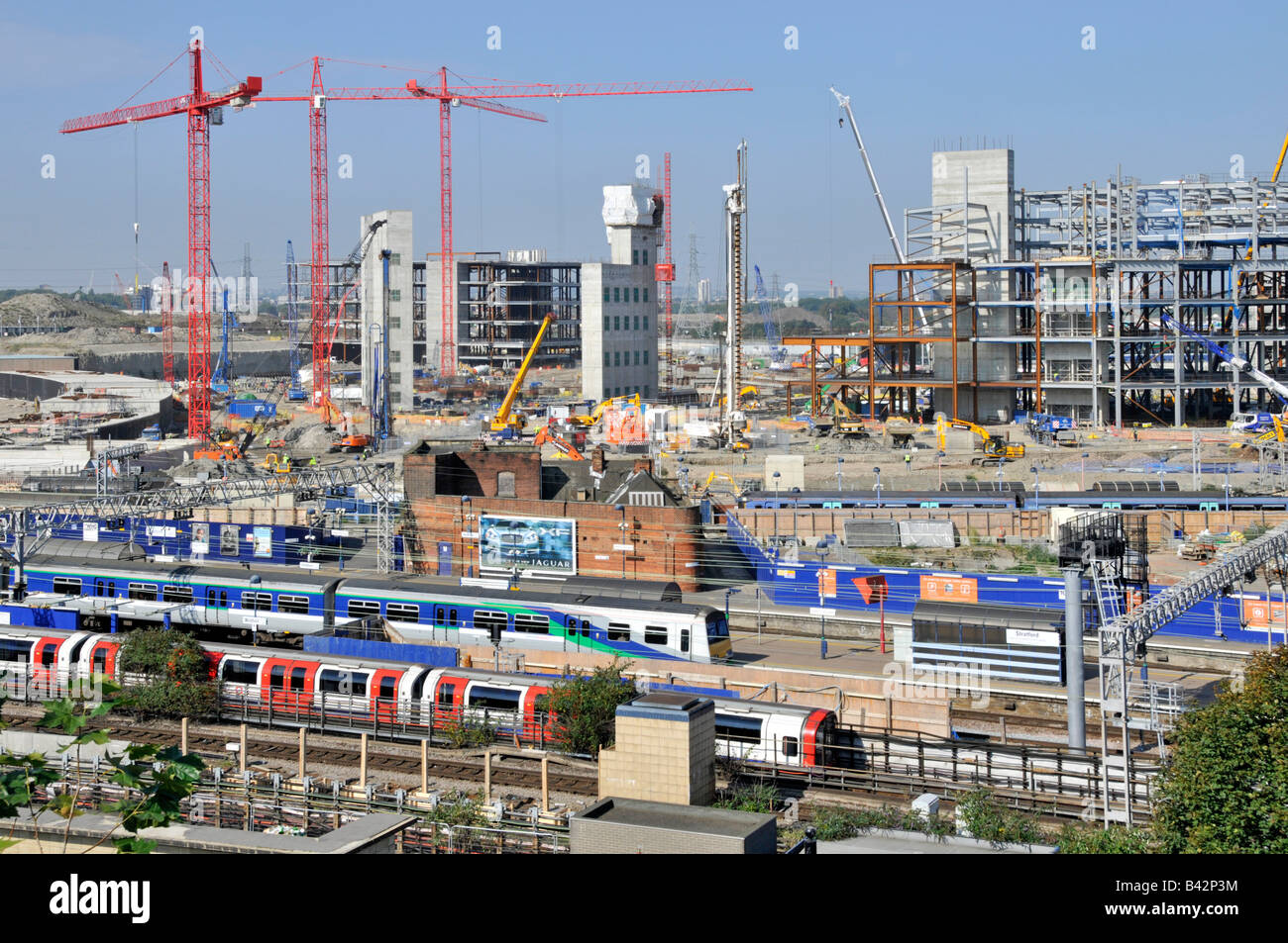 Luftaufnahme Stratford East London Westfield Shopping Centre Complex 2012 Olympic Park Baustelle & Bahnhof Newham England Großbritannien Stockfoto