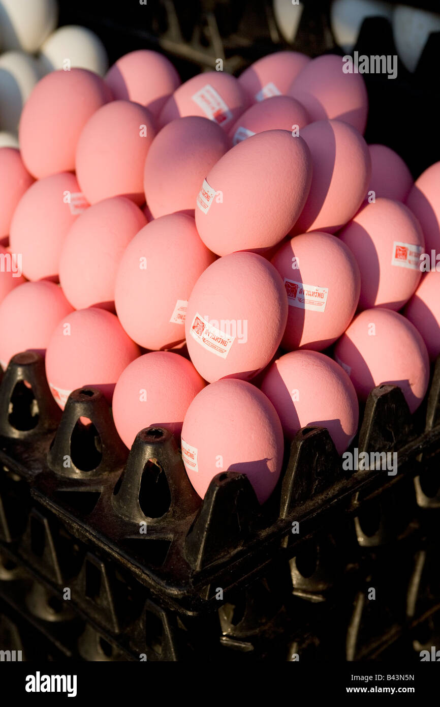 Thai rosa Eiern - eingelegte Ente Eiern Hard Boiled dann in Ammoniak (innen schwarz) Stockfoto