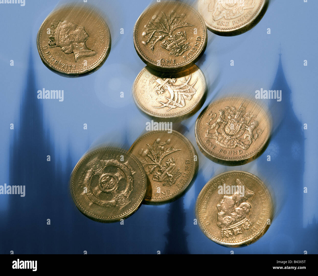 FINANZKONZEPT: Fallen Sterling-Währung Stockfoto