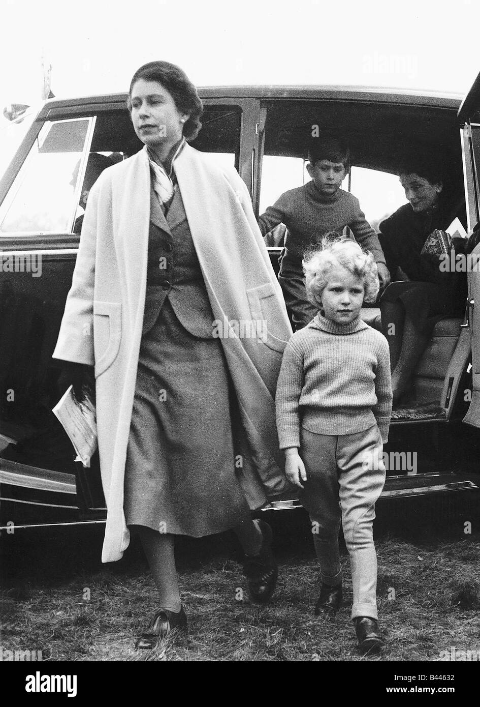 Prinzessin Anne vier Jahre alt, ein Reitturnier Mai 1955 mit Queen Elizabeth angekommen Stockfoto