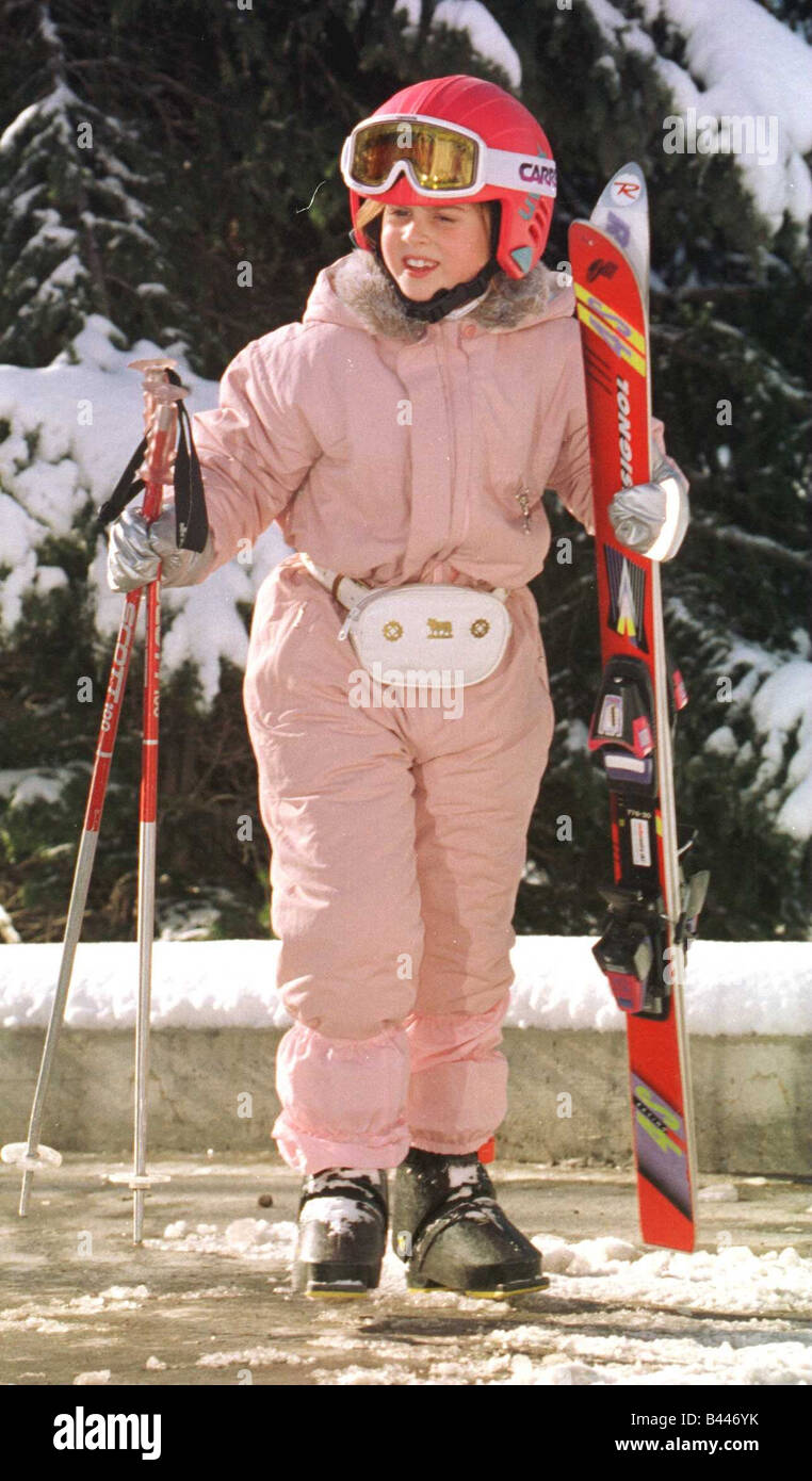Prinzessin Beatrice auf Skiurlaub in Verbier der Schweiz mit ihrer Mutter und Schwester im Februar 1997 Stockfoto