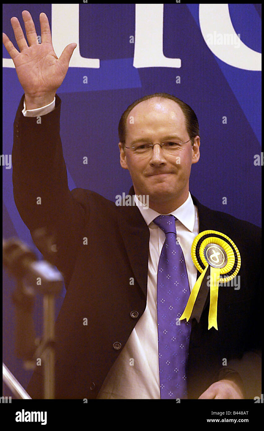 John Swinney SNP Führer gewinnen Mai 2003 als MSP für Tayside Norden heute Abend in Perth Stockfoto