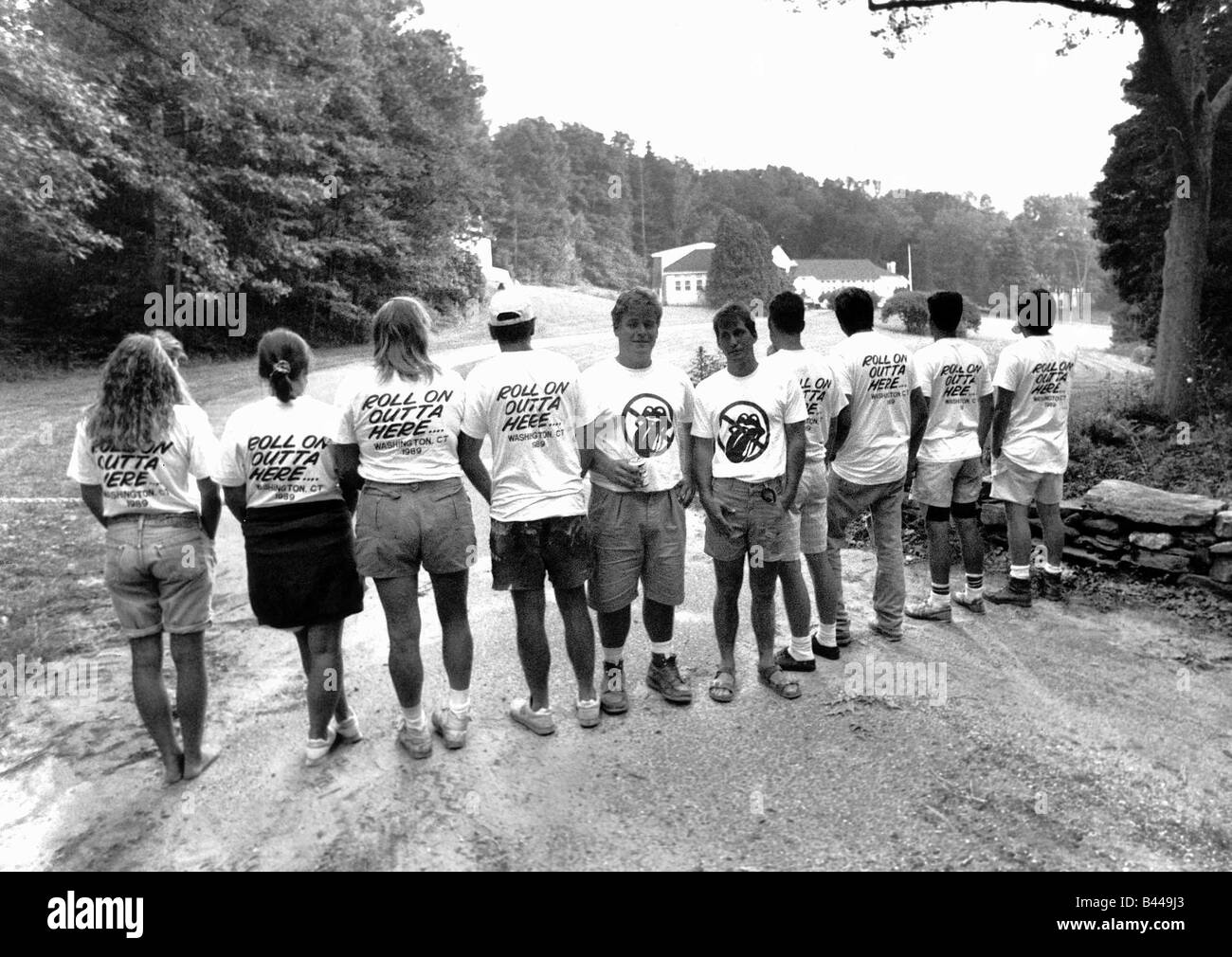 Rolling Stones Protest 1989 Jugendprotest vor Aufnahme Studios einheimische Kinder sagen, dass es mit t-Shirts zu die Steinen wissen lassen Stockfoto