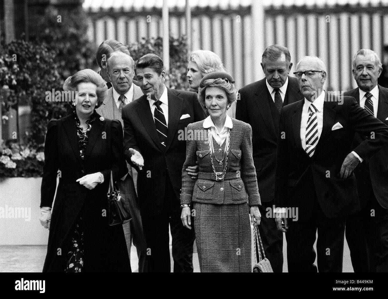Ronald Reagan Präsident der Vereinigten Staaten von Amerika und Margaret Thatcher während Zustand besuchen nach Großbritannien mit Denis Thatcher Stockfoto