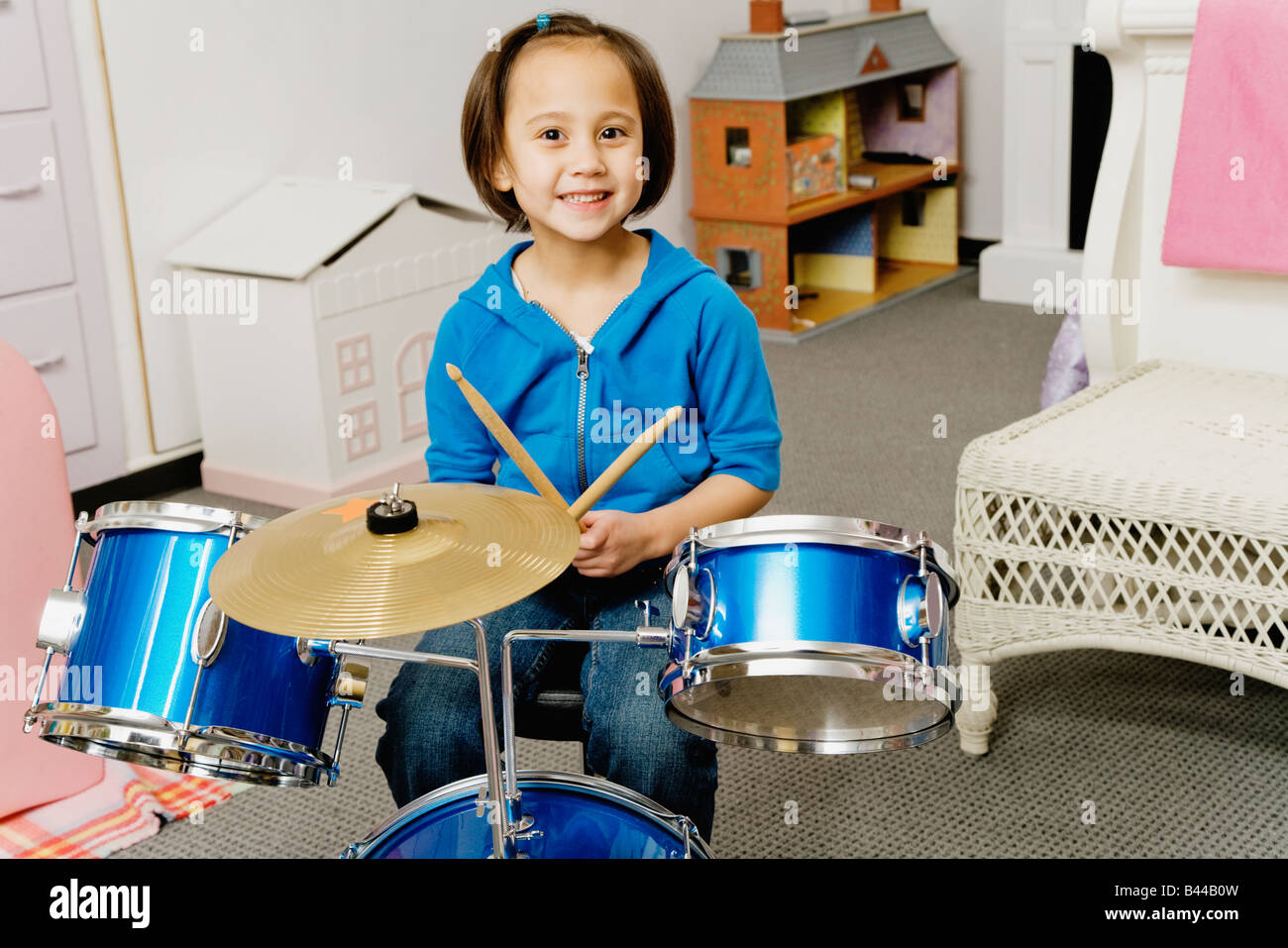 Kinder Baby Spielzeug Schlagzeug GROSSE Trommel Musikinstrument mit Stuhl BLAU 