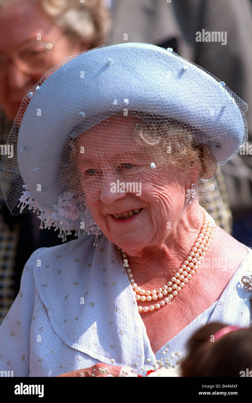 Königinmutter Geburtstage August 1990 an ihrem 90. Geburtstag außerhalb Clarence House Stockfoto