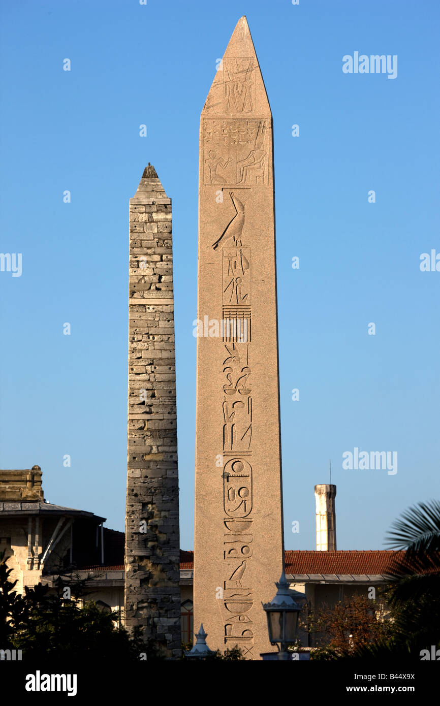 Der ägyptische Obelisk Theodosius und der Obelisk Thutmosis Hippodrom Sultanahamet Istanbul Türkei Stockfoto